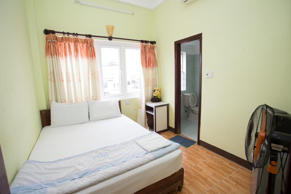 Sunny Fine Pensión Hue Habitación foto